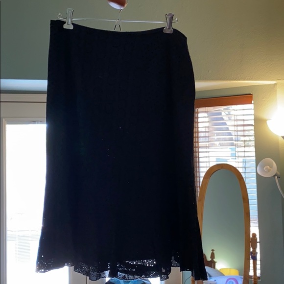 Skirt - Picture 3 of 8